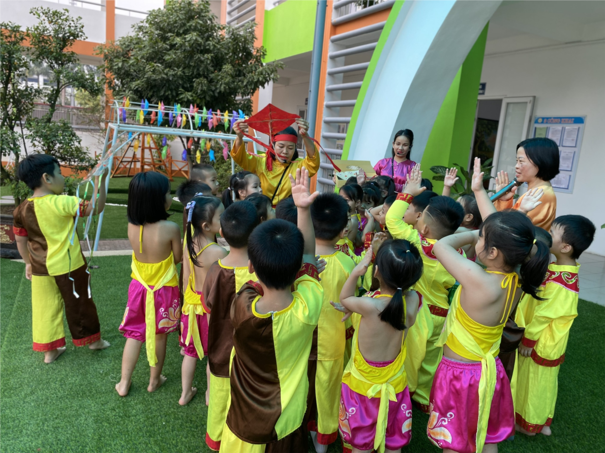 Alvin 1 - Mình cùng làm diều nhé